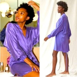 Lunya Washable Silk Robe in Iris Purple Size L/XL New Without Tags